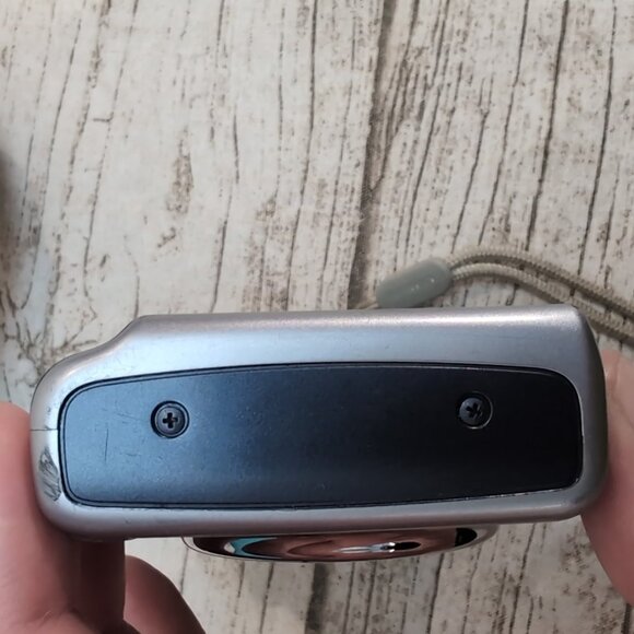 Canon PowerShot A1000 IS Digital Camera Silver/Blue 10MP Tested + Case - Picture 7 of 8